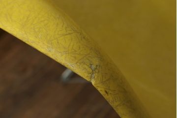 アメリカビンテージ　Hermanmiller(ハーマンミラー社)　Charles & Ray Eames(チャールズ&レイ・イームズ)　ローロッドベース　様々なシーンで使い勝手の良いシンプルなフォルムのシェルアームチェア(ダイニングチェア、椅子、イス、ヴィンテージ)(定価約14万3千円)(R-072797)