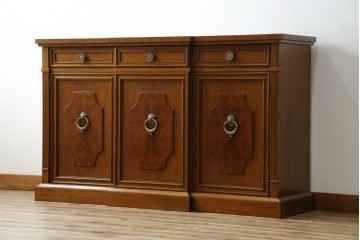 中古　美品　DREXEL HERITAGE(ドレクセルヘリテイジ)　FRANCESCA(フランチェスカ)シリーズ　エレガントな佇まいが魅力のサイドボード　定価約86万円相当　(R-072798)