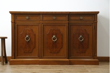 中古　美品　DREXEL HERITAGE(ドレクセルヘリテイジ)　FRANCESCA(フランチェスカ)シリーズ　エレガントな佇まいが魅力のサイドボード　定価約86万円相当　(R-072798)