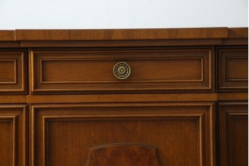 中古　美品　DREXEL HERITAGE(ドレクセルヘリテイジ)　FRANCESCA(フランチェスカ)シリーズ　エレガントな佇まいが魅力のサイドボード　定価約86万円相当　(R-072798)