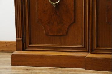 中古　美品　DREXEL HERITAGE(ドレクセルヘリテイジ)　FRANCESCA(フランチェスカ)シリーズ　エレガントな佇まいが魅力のサイドボード　定価約86万円相当　(R-072798)