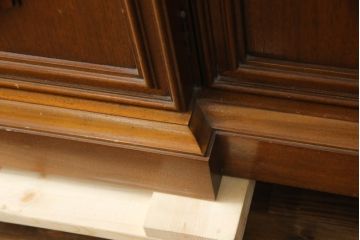 中古　美品　DREXEL HERITAGE(ドレクセルヘリテイジ)　FRANCESCA(フランチェスカ)シリーズ　エレガントな佇まいが魅力のサイドボード(クレデンザ、クリデンザ、サイドキャビネット、収納棚、店舗什器)(定価約86万円)(R-072798)