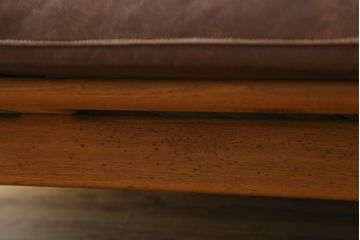 北欧家具　デンマークビンテージ　本革(レザー)　GETAMA(ゲタマ)　Hans J Wegner(ハンス・J・ウェグナー)　GE290　くつろぎの空間を演出するアーム付き3人掛けソファ(3P、三人掛け、アームソファ、トリプルソファ、3シーター、北欧、ヴィンテージ)(R-072801)