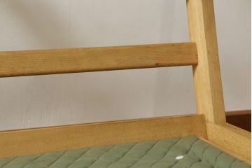 北欧家具　デンマークビンテージ　本革(レザー)　GETAMA(ゲタマ)　Hans J Wegner(ハンス・J・ウェグナー)　GE290　くつろぎの空間を演出するアーム付き3人掛けソファ(3P、三人掛け、アームソファ、トリプルソファ、3シーター、北欧、ヴィンテージ)(R-072801)