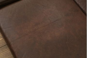 北欧家具　デンマークビンテージ　本革(レザー)　GETAMA(ゲタマ)　Hans J Wegner(ハンス・J・ウェグナー)　GE290　くつろぎの空間を演出するアーム付き3人掛けソファ(3P、三人掛け、アームソファ、トリプルソファ、3シーター、北欧、ヴィンテージ)(R-072801)