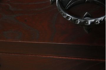 中古　美品　岩谷堂箪笥　桜木家具店作　黒々とした金具が重厚な雰囲気を高める和箪笥(チェスト、整理箪笥、収納たんす、衣装タンス、洋服箪笥、野郎タンス、引き出し)(R-072804)