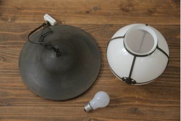 アンティーク照明　真鍮の飾り付き　和モダンな空間を演出する灯ろう風吊り下げ照明(天井照明、ペンダントライト)(R-072805)