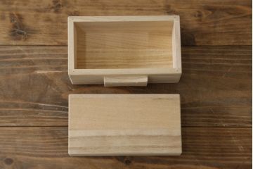 中古　美品　岩谷堂箪笥　かくし収納多数で遊び心満載の小箪笥(収納箪笥、整理箪笥、和タンス、引き出し、小物収納)(R-072807)