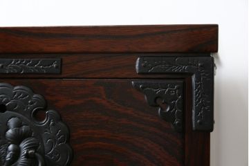 中古　美品　岩谷堂箪笥　かくし収納多数で遊び心満載の小箪笥(収納箪笥、整理箪笥、和タンス、引き出し、小物収納)(R-072807)