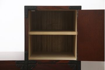中古　美品　仙台民芸箪笥(仙台箪笥)　欅産業　KC-40R　拭き漆塗りが美しい三尺階段箪笥(和たんす、収納箪笥)(R-072808)
