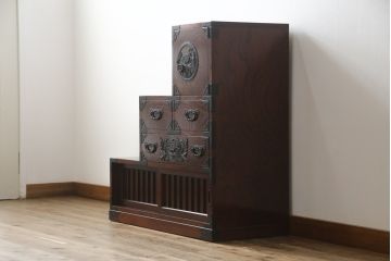 中古　美品　仙台民芸箪笥(仙台箪笥)　欅産業　KC-40R　拭き漆塗りが美しい三尺階段箪笥(和たんす、収納箪笥)(R-072808)
