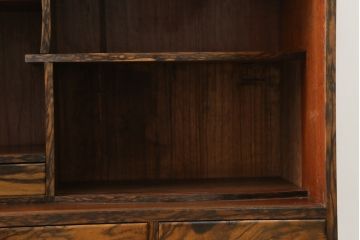 和製アンティーク　黒柿材　美しい木目が目を惹く茶箪笥(茶棚、食器棚、収納棚、戸棚、飾り棚、違い棚、キャビネット)(R-072814)
