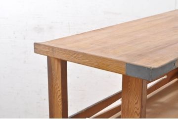 和製ビンテージ　屋久杉　金具と透かし彫りがアクセント!!木の風合いが美しい飾り棚(茶箪笥、茶棚、収納棚、サイドボード、ヴィンテージ)(R-072815)