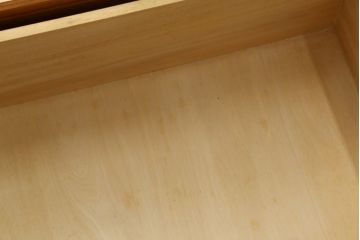中古　美品　横浜クラシック家具　ダニエル(daniel)　アーリーアメリカンシリーズ　A-111　チェストセブン(DX)　エレガントな意匠が素敵なチェスト(整理箪笥、収納箪笥、引き出し、洋服タンス)(R-072819)