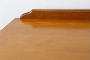 中古　美品　横浜クラシック家具　ダニエル(daniel)　アーリーアメリカンシリーズ　A-111　チェストセブン(DX)　エレガントな意匠が素敵なチェスト(整理箪笥、収納箪笥、引き出し、洋服タンス)(R-072819)