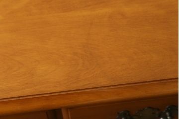 中古　美品　横浜クラシック家具　ダニエル(daniel)　アーリーアメリカンシリーズ　A-111　チェストセブン(DX)　エレガントな意匠が素敵なチェスト(整理箪笥、収納箪笥、引き出し、洋服タンス)(R-072819)