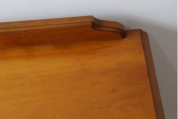 中古　美品　横浜クラシック家具　ダニエル(daniel)　アーリーアメリカンシリーズ　A-111　チェストセブン(DX)　エレガントな意匠が素敵なチェスト(整理箪笥、収納箪笥、引き出し、洋服タンス)(R-072819)
