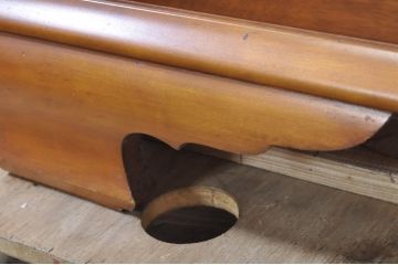 中古　美品　横浜ダニエル(daniel)　アーリーアメリカン　A-104横長整理タンス　気品漂う洗練されたデザインが魅力的なチェスト(引き出し、サイドボード、整理箪笥、収納箪笥)(定価約56万円)(R-072822)