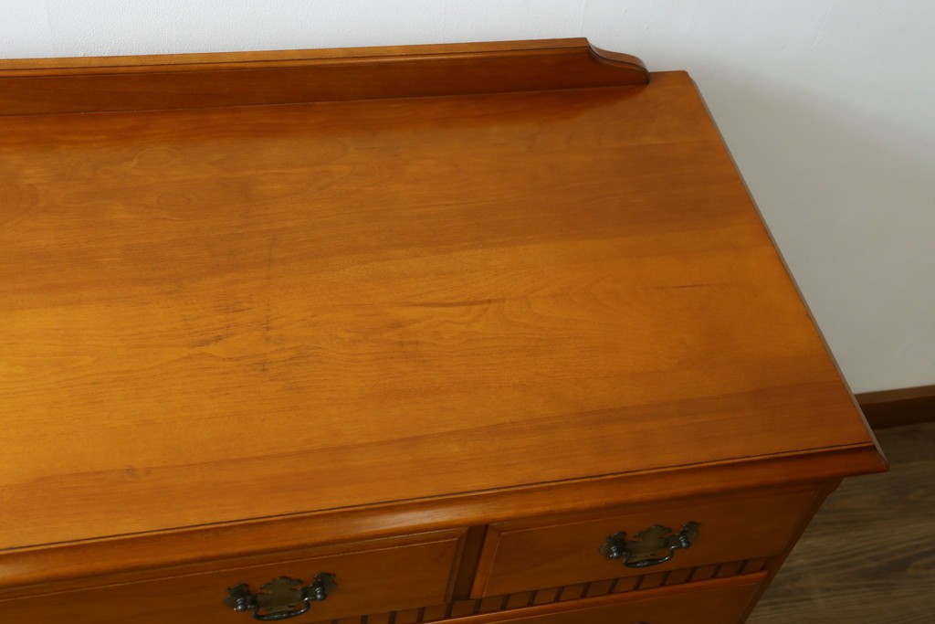 中古　美品　横浜クラシック家具ダニエル(Daniel)　アーリーアメリカン　A-104　横長整理箪笥　3段ローチェスト　定価約56万円　(R-072822)