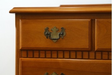 中古　美品　横浜クラシック家具ダニエル(Daniel)　アーリーアメリカン　A-104　横長整理箪笥　3段ローチェスト　定価約56万円　(R-072822)