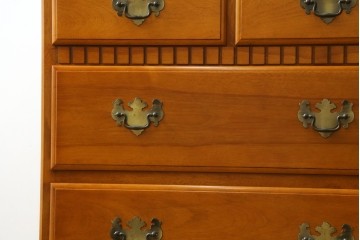 中古　美品　横浜クラシック家具ダニエル(Daniel)　アーリーアメリカン　A-104　横長整理箪笥　3段ローチェスト　定価約56万円　(R-072822)