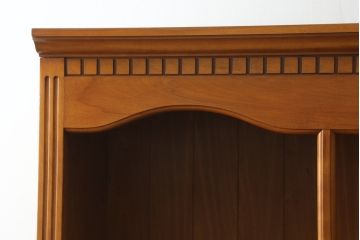 中古　横浜クラシック家具　ダニエル(daniel)　扉のないデザインがすっきりとした印象の気品漂う本棚(ブックシェルフ、飾り棚、収納棚、オープンラック)(R-072824)
