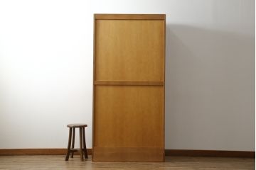 中古　横浜クラシック家具　ダニエル(daniel)　扉のないデザインがすっきりとした印象の気品漂う本棚(ブックシェルフ、飾り棚、収納棚、オープンラック)(R-072824)