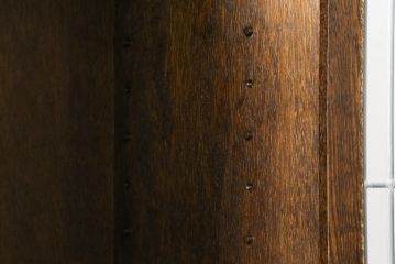 中古　三越家具(現カントリーハウス)　Brugge(ブルージュ)　ステンドグラスが上品な雰囲気を醸し出すキャビネット(収納棚、戸棚、飾り棚、本箱、ブックケース)(R-072826)