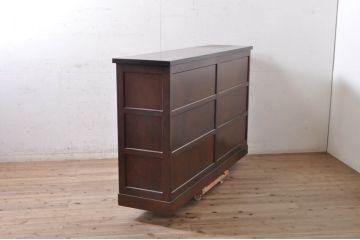 中古　超美品!!　松本民芸家具　両面使いできるクラシカルなデザインのカウンターテーブル(収納棚、戸棚、サイドボード、サイドキャビネット)(R-072831)
