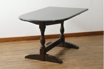 中古　松本民芸家具　シックな佇まいがお洒落なトレッスル卓子(2人掛け、4人掛け、ダイニングテーブル)(定価約33万円)(R-072838)