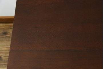 和製ヴィンテージ　希少デザイン　松本民芸家具　シンプルなデザインで使いやすい水目桜(ミズメザクラ)材と楢(ナラ)材のサイドテーブル　(R-072869)