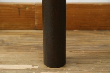 和製ヴィンテージ　希少デザイン　松本民芸家具　3本脚デザインがユニークなサイドテーブル　(R-072870)