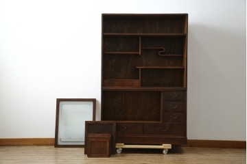 和製アンティーク　前面欅(ケヤキ)材　素朴な佇まいに懐かしさを感じる二段重ね茶箪笥　(R-072886)