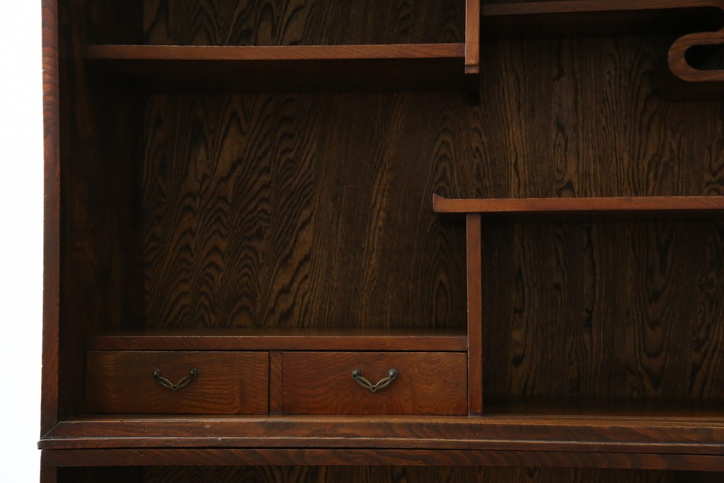 和製アンティーク　前面欅(ケヤキ)材　素朴な佇まいに懐かしさを感じる二段重ね茶箪笥　(R-072886)