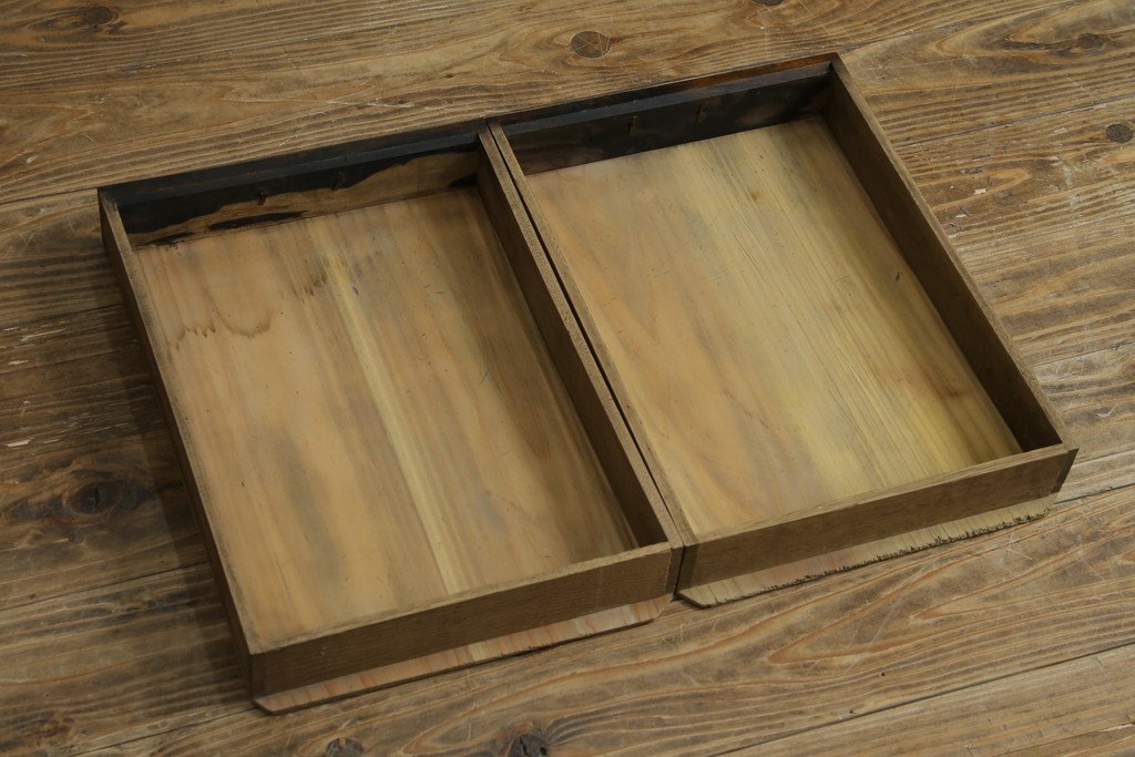 和製アンティーク　黒柿材の独特な杢目が魅力的な長火鉢　(R-072896)