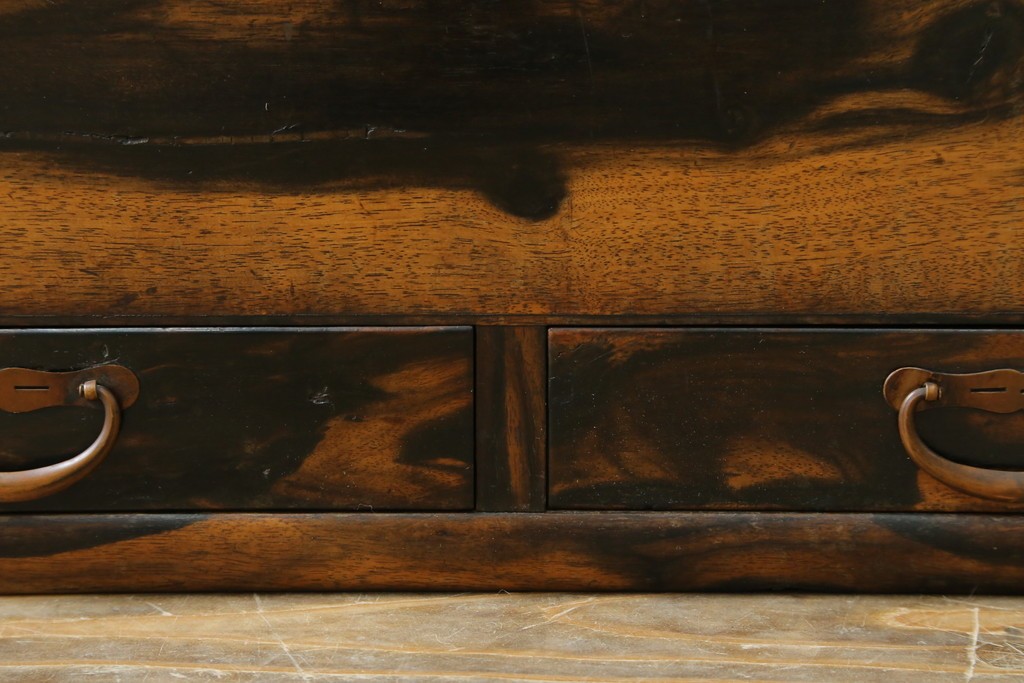 和製アンティーク　黒柿材の独特な杢目が魅力的な長火鉢　(R-072896)