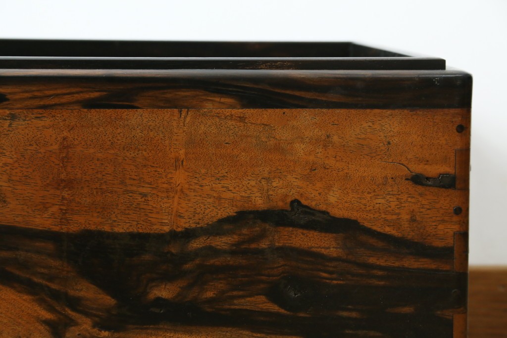 和製アンティーク　黒柿材の独特な杢目が魅力的な長火鉢　(R-072896)