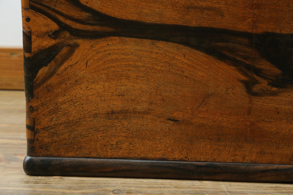 和製アンティーク　黒柿材の独特な杢目が魅力的な長火鉢　(R-072896)