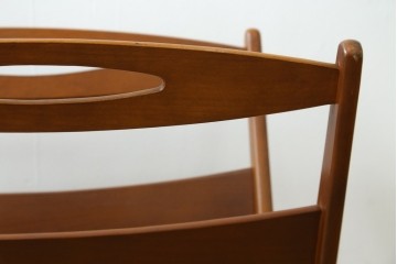 和製ヴィンテージ　オールドカリモク　カリモク家具(karimoku)　モダンなデザインが取り入れやすい折り畳みマガジンラック　(R-072901)