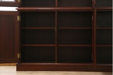 中古　美品!!　IDC大塚家具　「グレース」シリーズ　マホガニー材　シックな佇まいが魅力的なダイニングボード(キャビネット、食器棚、収納棚、戸棚)(定価約50万円)(R-072905)