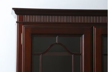 中古　美品!!　IDC大塚家具　「グレース」シリーズ　マホガニー材　シックな佇まいが魅力的なダイニングボード(キャビネット、食器棚、収納棚、戸棚)(定価約50万円)(R-072905)