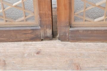 アンティーク建具　希少デザイン　組子入り　波打つようなウェーブデザインが目を惹く書院戸4枚セット(窓、障子戸、引き戸)(R-072910)