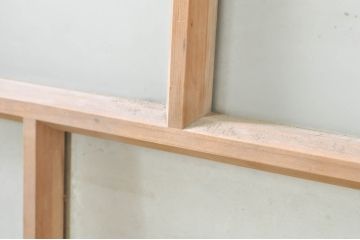 アンティーク建具　レアデザイン　大正ロマン　素朴な木味が魅力的な組み合わせ窓2枚セット(ガラス窓、ガラス戸、引き戸)(R-072912)