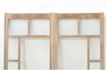 アンティーク建具　レアデザイン　大正ロマン　素朴な木味が魅力的な組み合わせ窓2枚セット(ガラス窓、ガラス戸、引き戸)(R-072912)