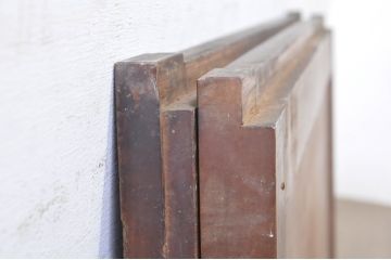 アンティーク建具　総欅(ケヤキ)材　落ち着いた和の空間を演出する板戸窓2枚セット(引き戸)(R-072915)