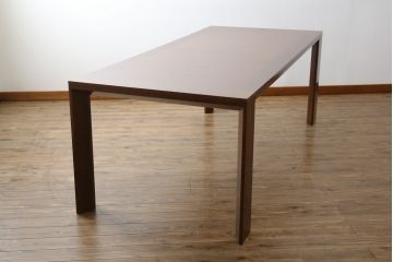 中古　カリモク家具(karimoku)　domani(ドマーニ)　Excel-Life(エクセルライフ)　ウォールナット材　直線のシルエットが印象的なダイニングテーブル(食卓、作業台、机、4人掛け、6人掛け)(定価約56万円)(R-072925)