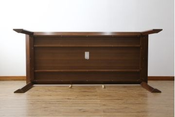 中古　カリモク家具(karimoku)　domani(ドマーニ)　Excel-Life(エクセルライフ)　ウォールナット材　直線のシルエットが印象的なダイニングテーブル(食卓、作業台、机、4人掛け、6人掛け)(定価約56万円)(R-072925)