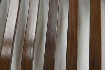 中古　カリモク家具(karimoku)　domani(ドマーニ)　Excel-Life(エクセルライフ)　ウォールナット材　シンプルなデザインが美しいダイニングチェア2脚セット　定価(2脚合計)約26万円　(R-072926)