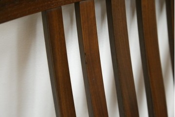 中古　カリモク家具(karimoku)　domani(ドマーニ)　Excel-Life(エクセルライフ)　ウォールナット材　シンプルなデザインが美しいダイニングチェア2脚セット　定価(2脚合計)約26万円　(R-072926)