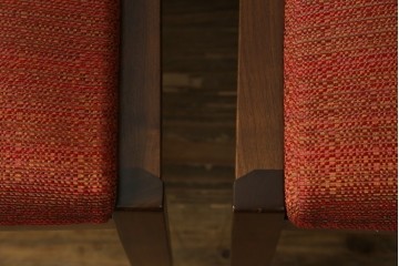 中古　カリモク家具(karimoku)　domani(ドマーニ)　Excel-Life(エクセルライフ)　ウォールナット材　シンプルなデザインが美しいダイニングチェア2脚セット　定価(2脚合計)約26万円　(R-072926)